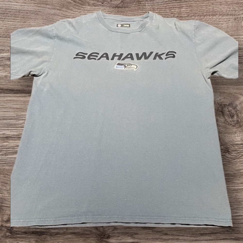 Seattle Seahawks shirt men’s size Large